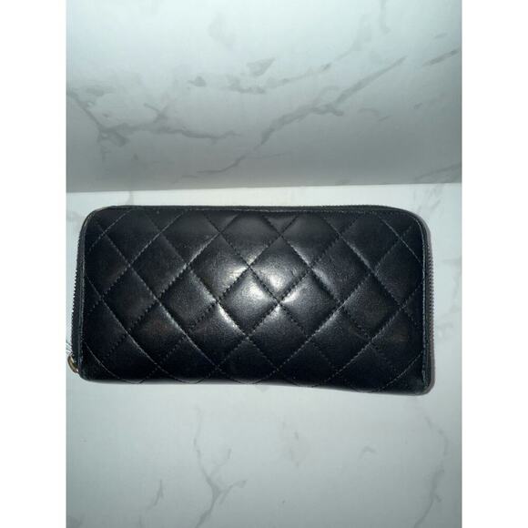 Chanel Quilted Wallet - Good Condition with Dustbag, Card, and Receipt - Picture 4 of 6